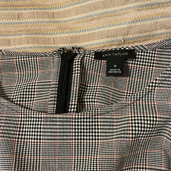 Ann Taylor plaid peplum top - Picture 3 of 5